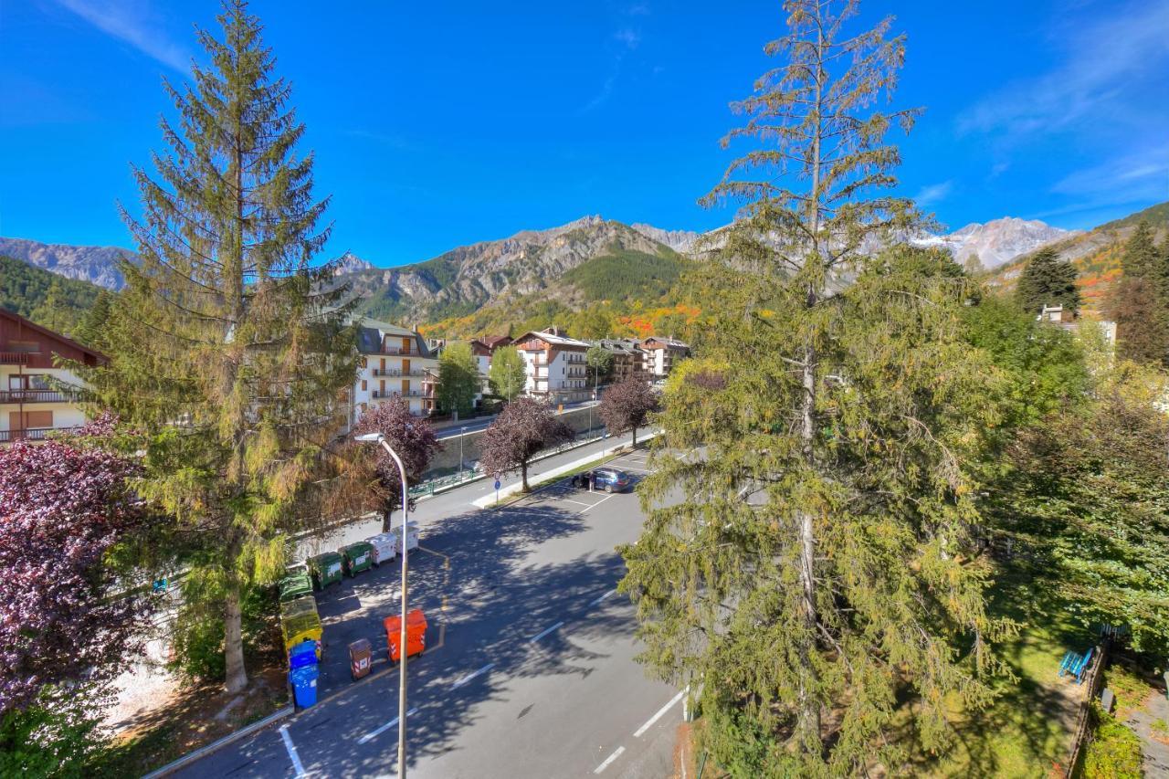 Il Rododendro City Center - Happy Rentals Bardonecchia Esterno foto